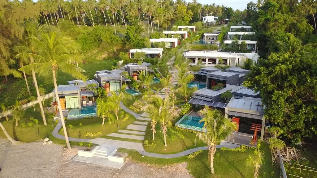 SEAnery Beach Resort in BANG SAPHAN
