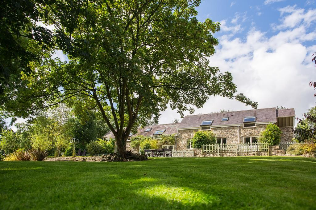 Penbontbren Luxury Bed and Breakfast 1/28