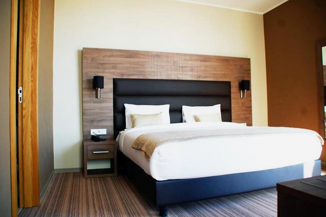 Le Zenith Hotel Oran 10/62