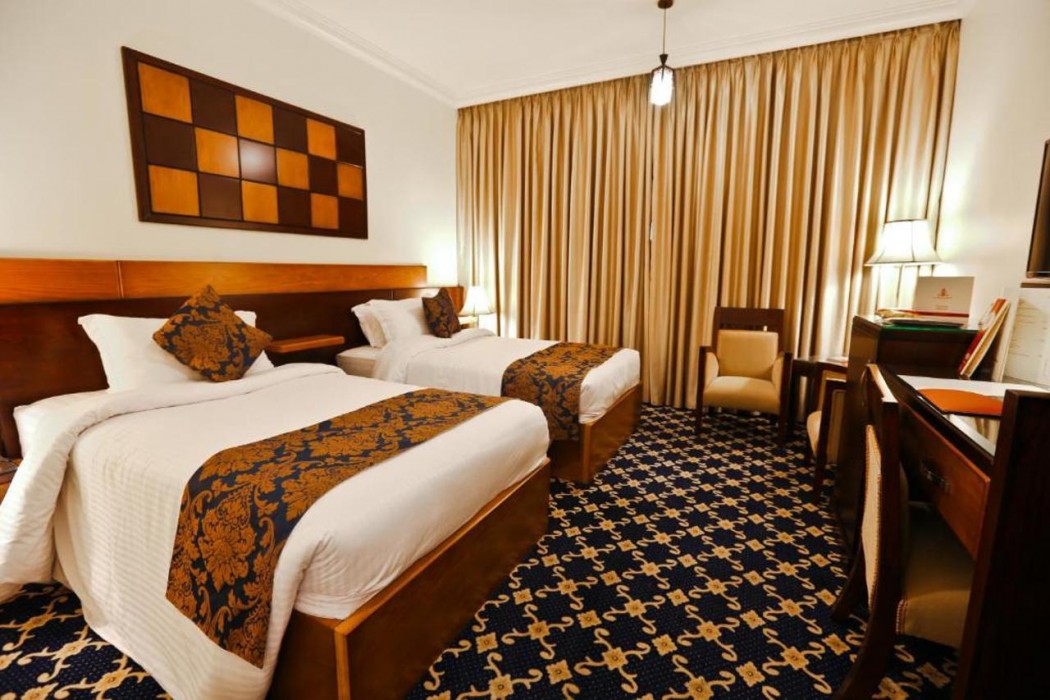 Al Thuraya Hotel 17/35