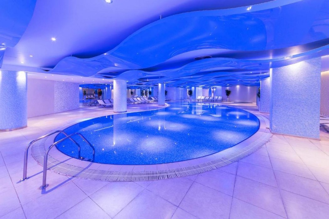 Hotel Grand Swiss 30/64