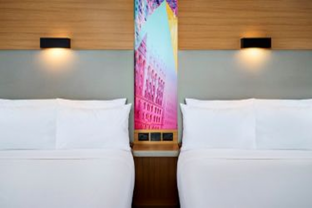 Aloft Montreal Airport Hotel 6/17