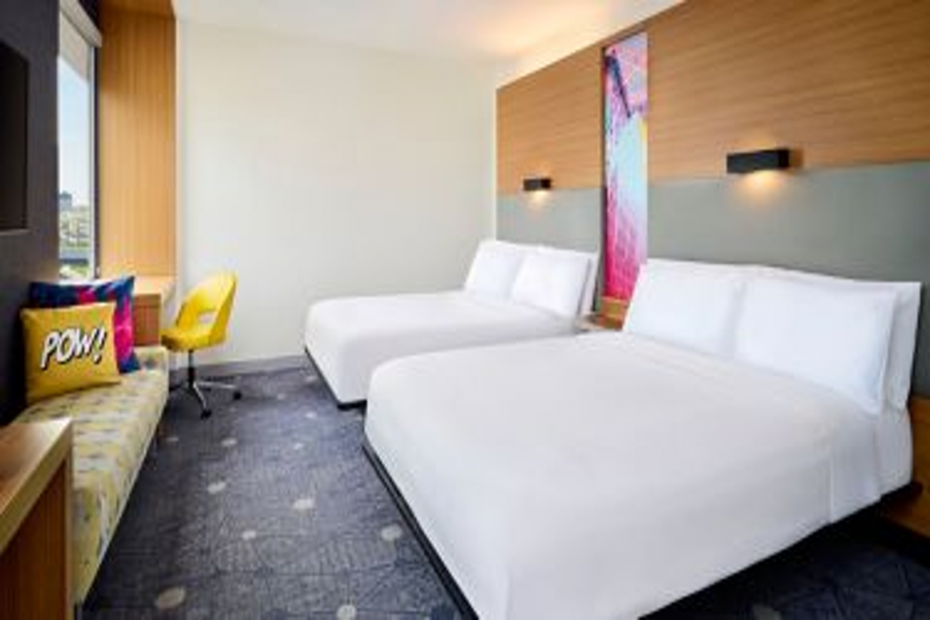 Aloft Montreal Airport Hotel 7/17