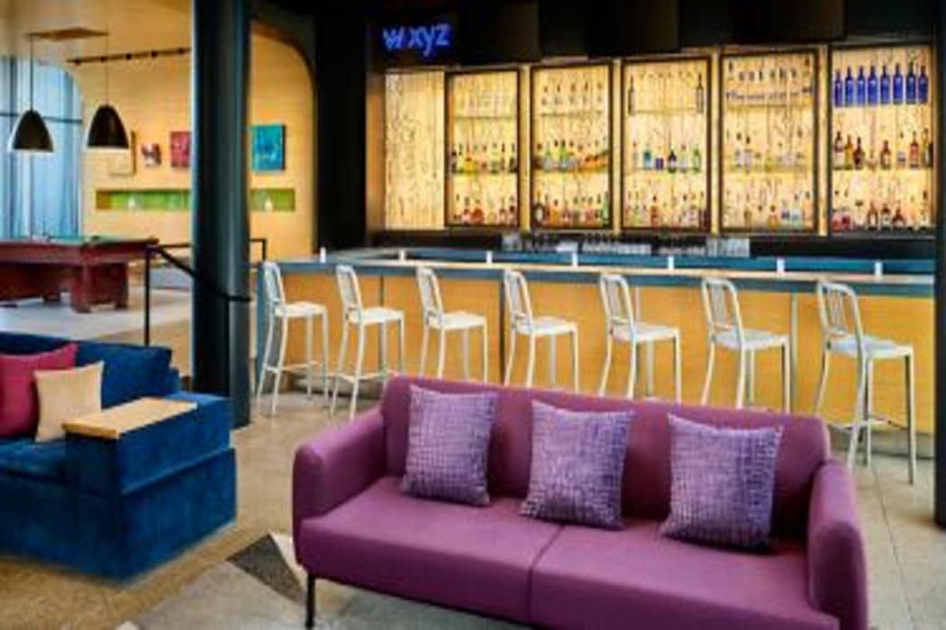Aloft Montreal Airport Hotel 11/17
