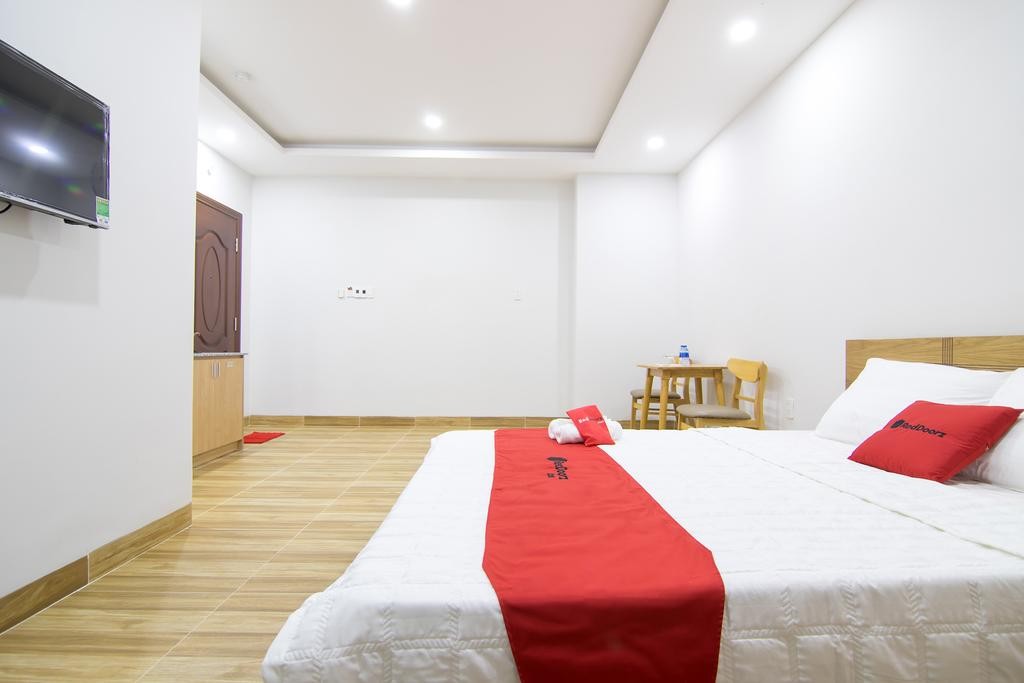 Reddoorz Plus Near Etown 2 22/48