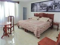 Hotel Don Porfirio 10/25