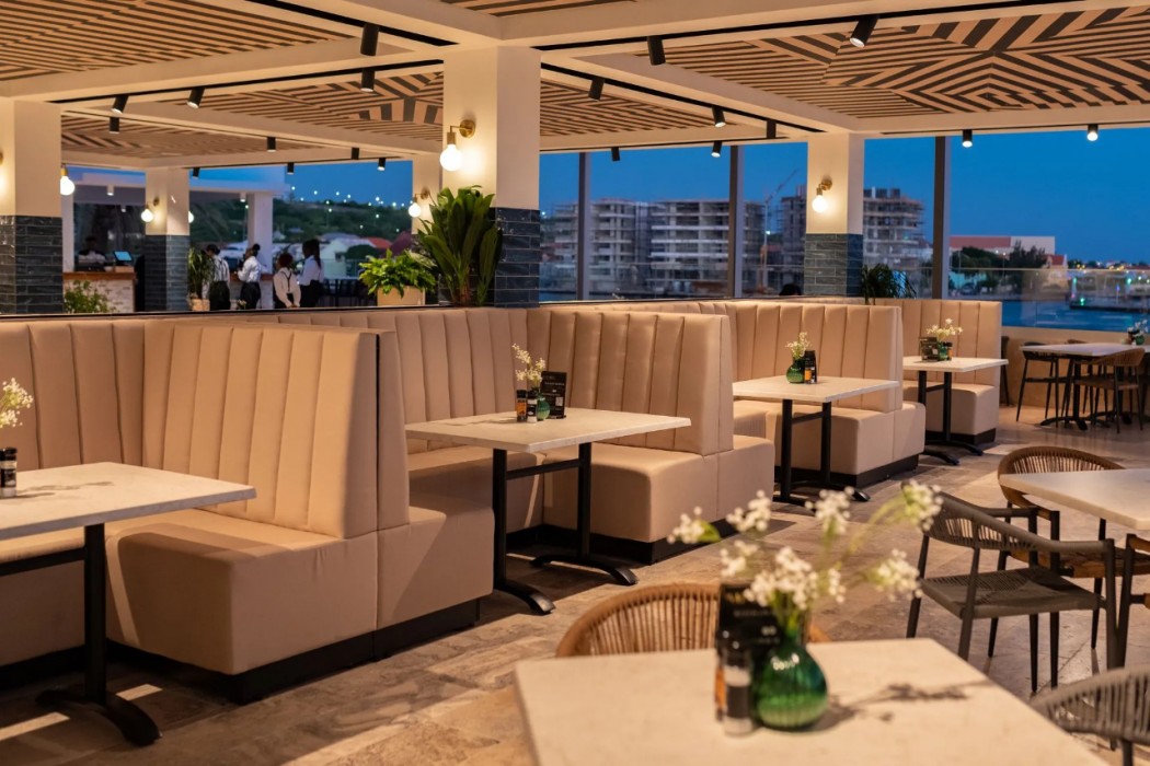 Harbor Hotel and Casino Curacao 27/65