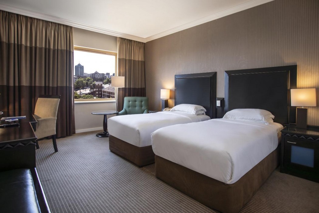 NH Johannesburg Sandton 23/77