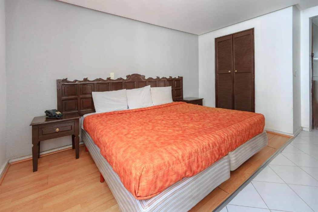 Capital O Hotel Colon Express Guadalajara 18/48