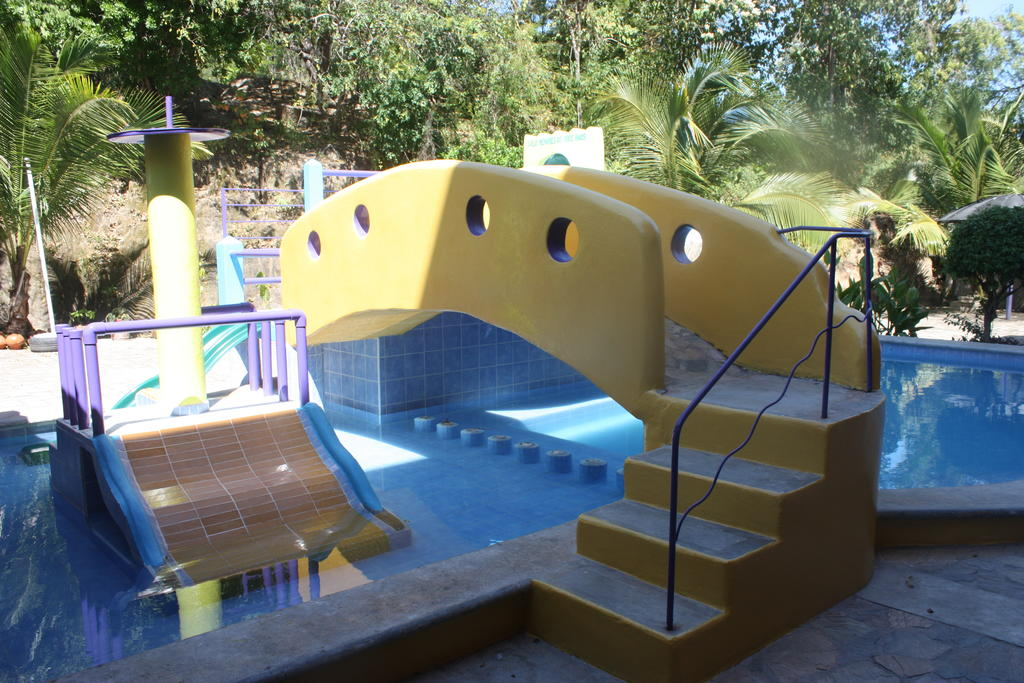 Hotel Arenas del Pacifico 27/54