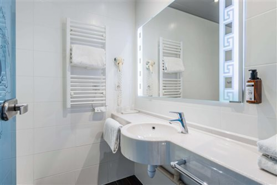 B&B HOTEL Colmar Liberte 4 etoiles 13/40