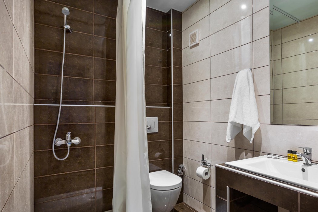 Kriopigi Hotel 44/104