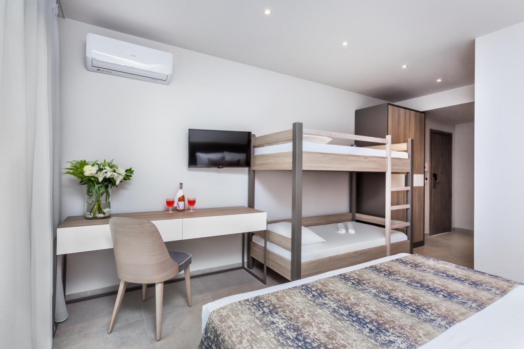 Kriopigi Hotel 34/104