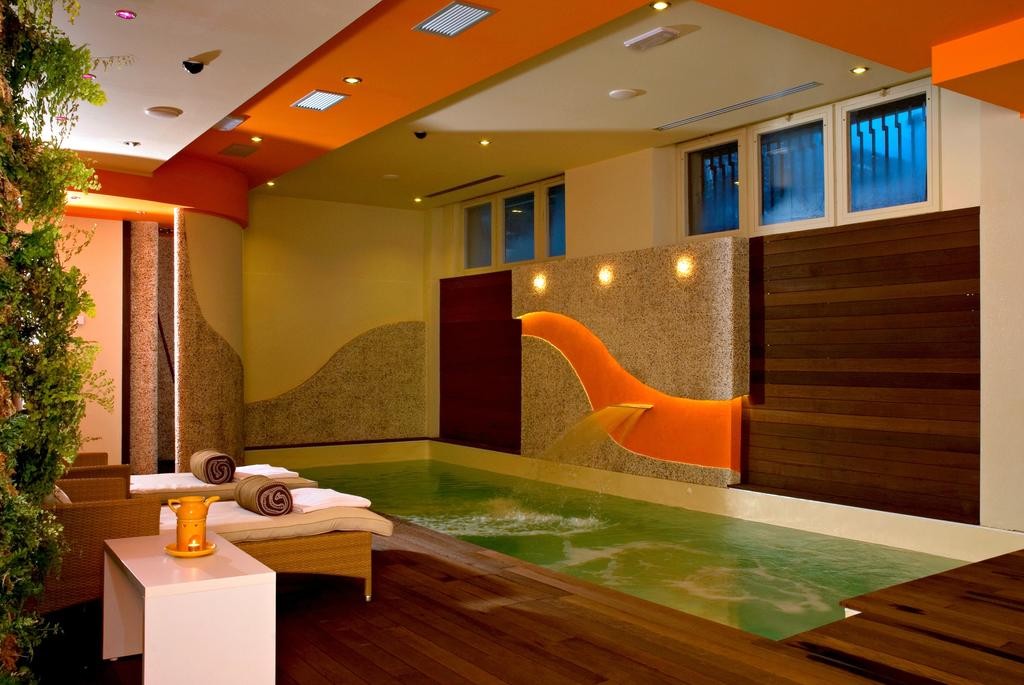 Cristallo Club Wellness Hotel 24/60