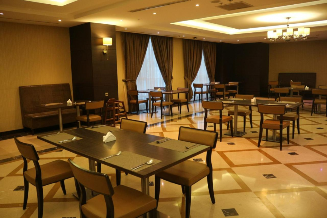 The Baron Hotel 31/69