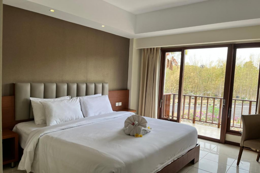 New Kuta Hotel, Uluwatu 12/24