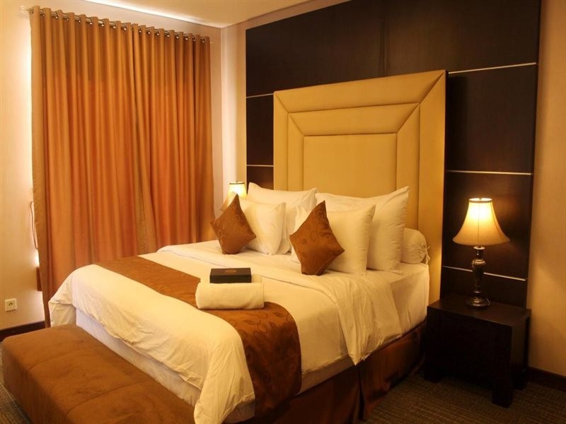 ROYAL SUITE HOTEL BALIKPAPAN 7/11