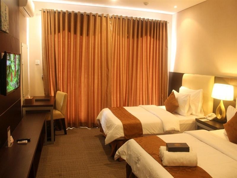 ROYAL SUITE HOTEL BALIKPAPAN 5/11