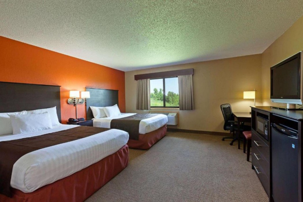 AmericInn by Wyndham Algona 14/30