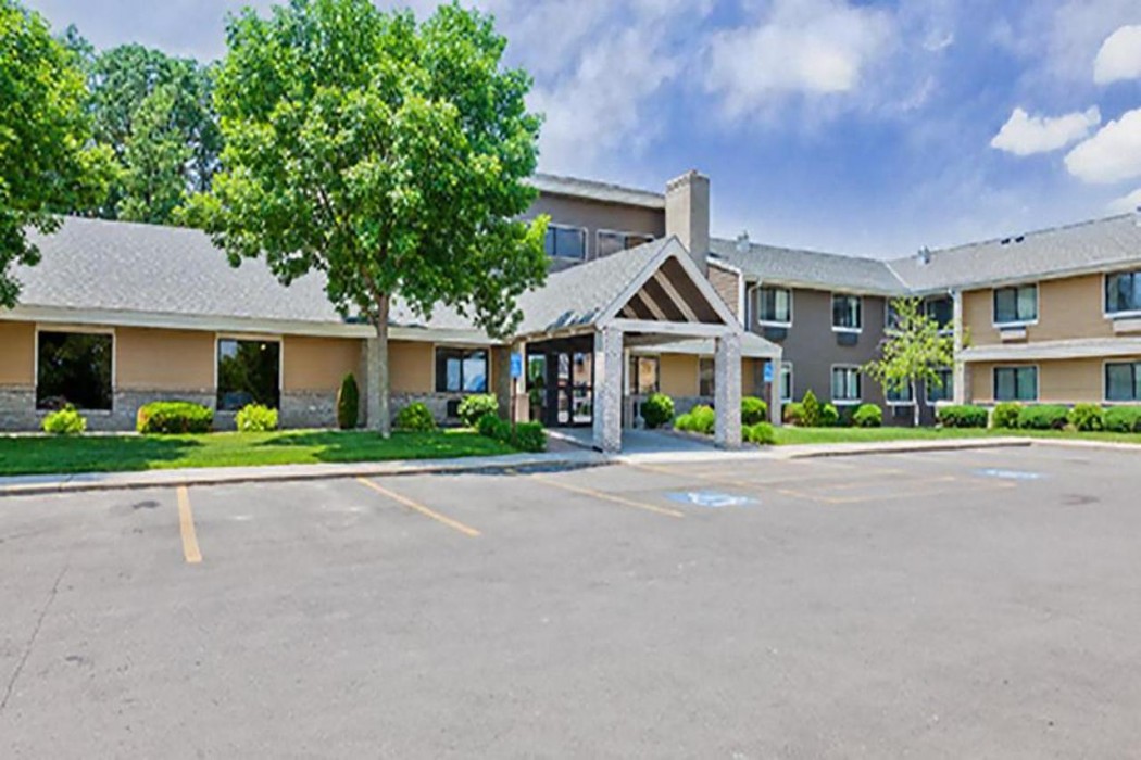 AmericInn by Wyndham Algona 1/30