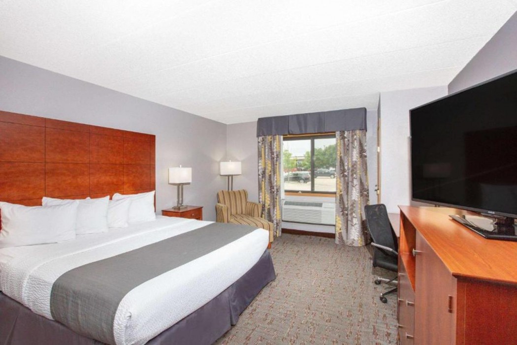 AmericInn by Wyndham Ankeny/Des Moines 11/38