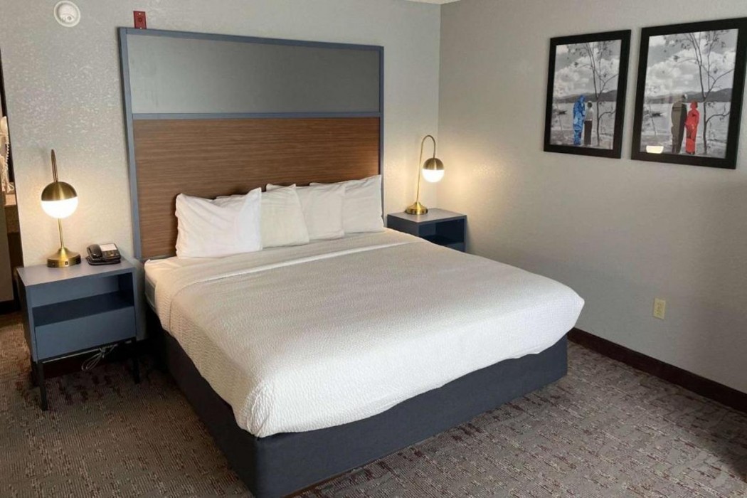 AmericInn by Wyndham Ankeny/Des Moines 13/38