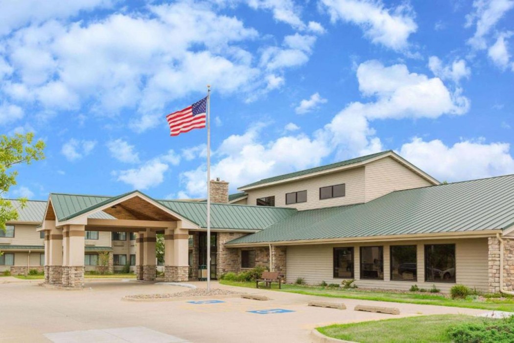 AmericInn by Wyndham Ankeny/Des Moines 1/38
