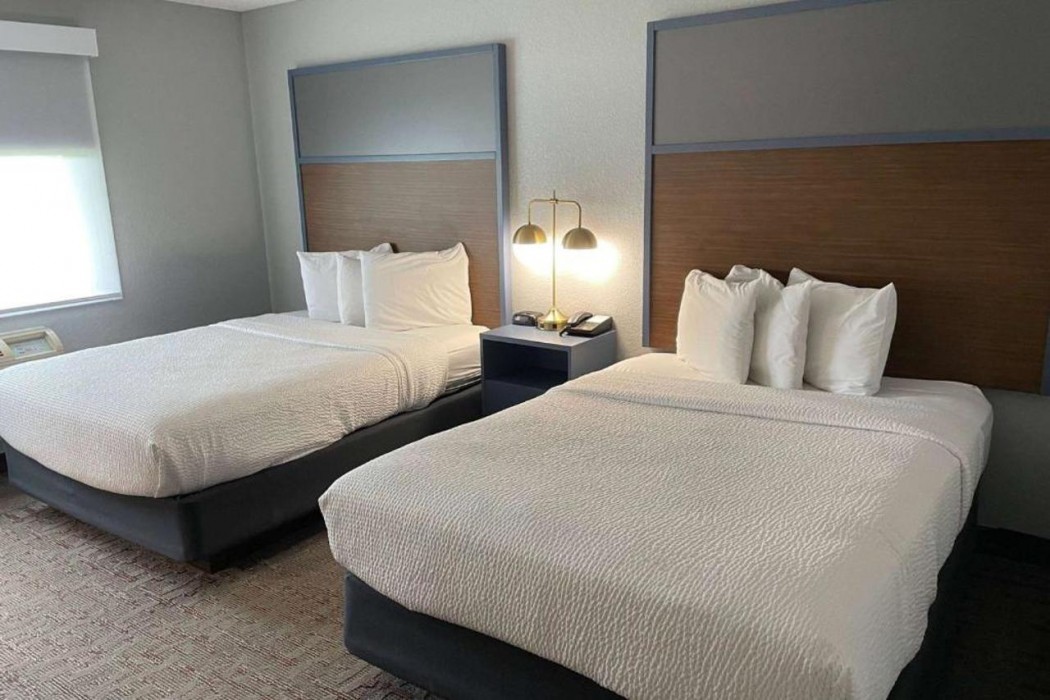 AmericInn by Wyndham Ankeny/Des Moines 12/38
