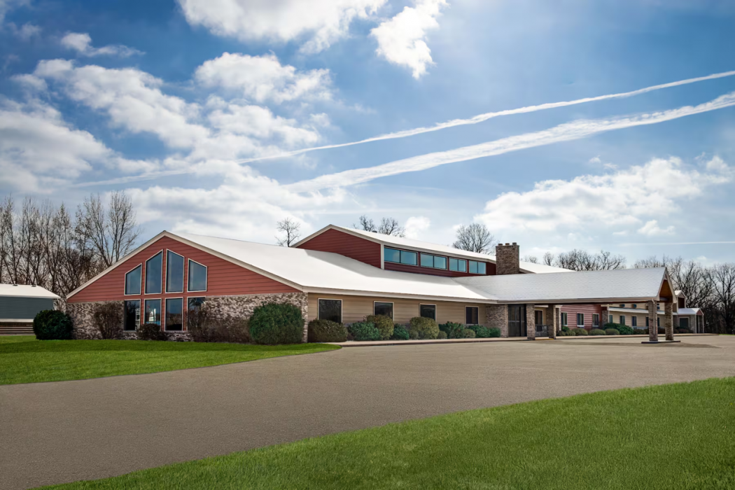AmericInn by Wyndham Detroit Lakes 2/40
