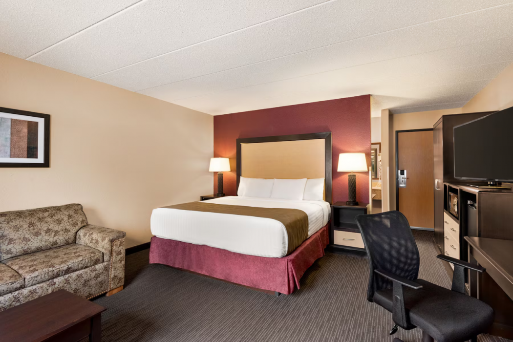 AmericInn by Wyndham Detroit Lakes 16/40