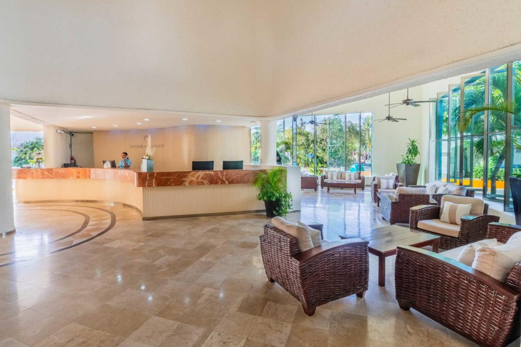 Aquamarina Beach Hotel Cancun 8/63