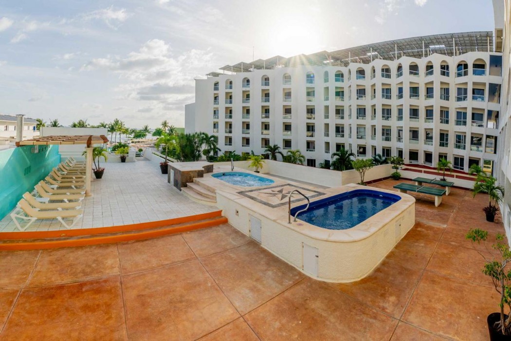Aquamarina Beach Hotel Cancun photo1