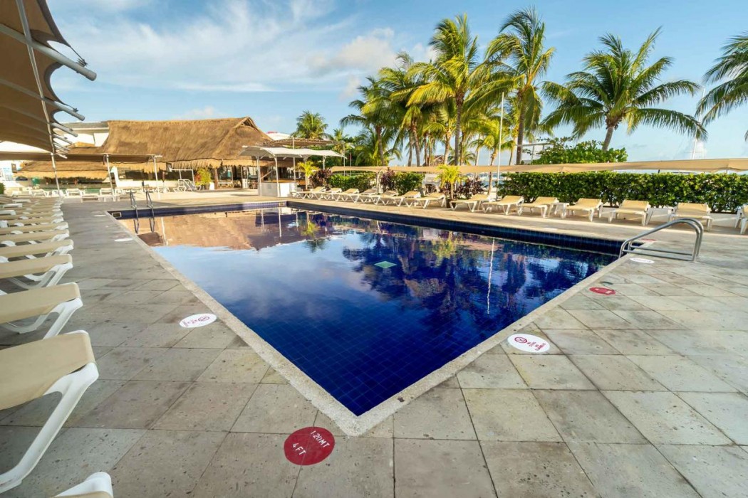 Aquamarina Beach Hotel Cancun 31/63