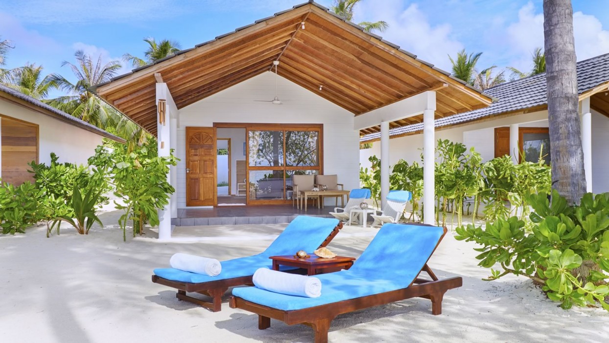 Room at Innahura Maldives Resort, Innahuraa