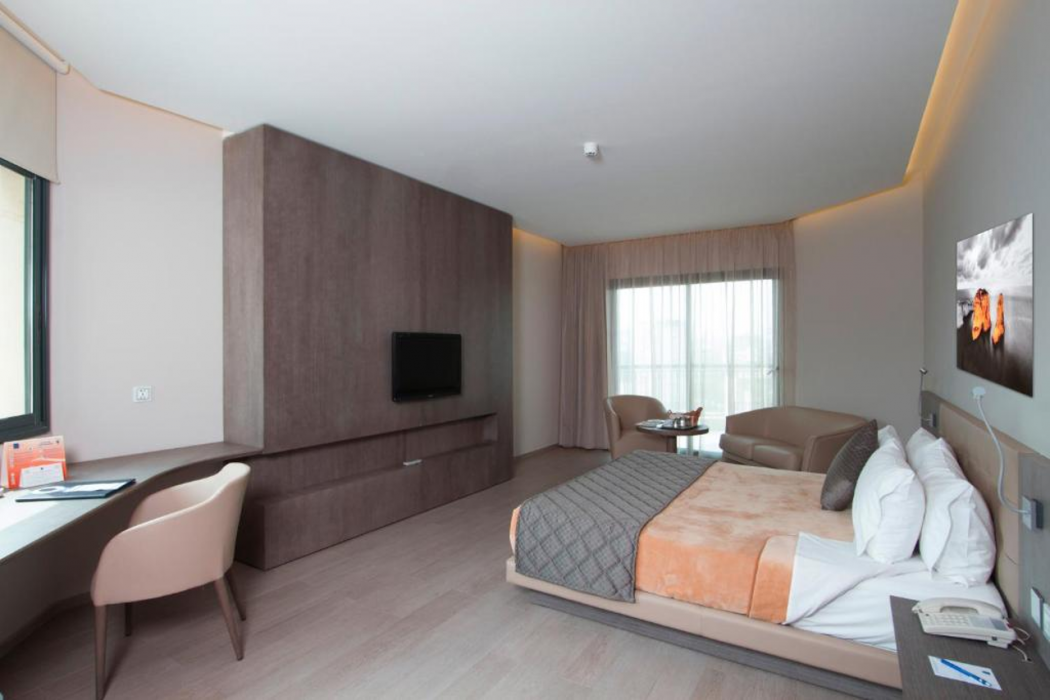 Room at Promenade Hotel, Zalqa