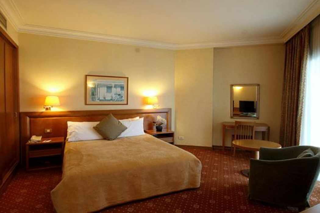 Room at Promenade Hotel, Zalqa