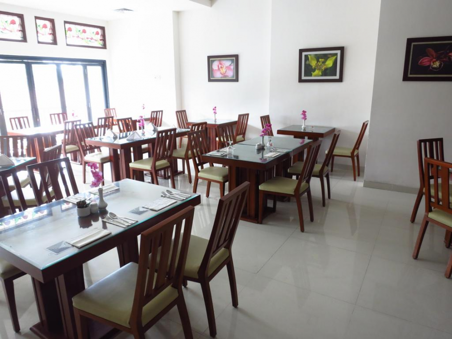 Grand Orchid Hotel 20/23