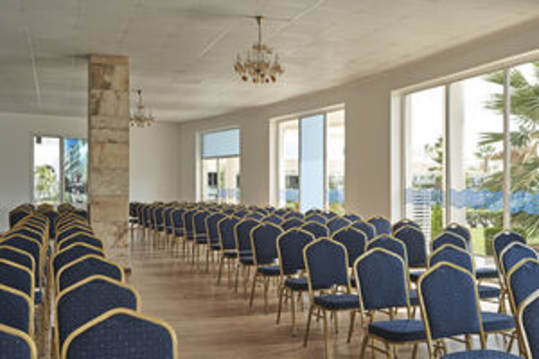 Sandy Beach Resort 27/63