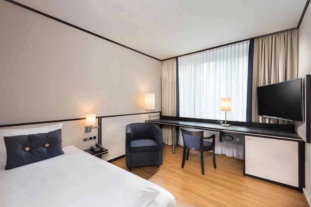 Sunday Hotel Bad Honnef 10/64