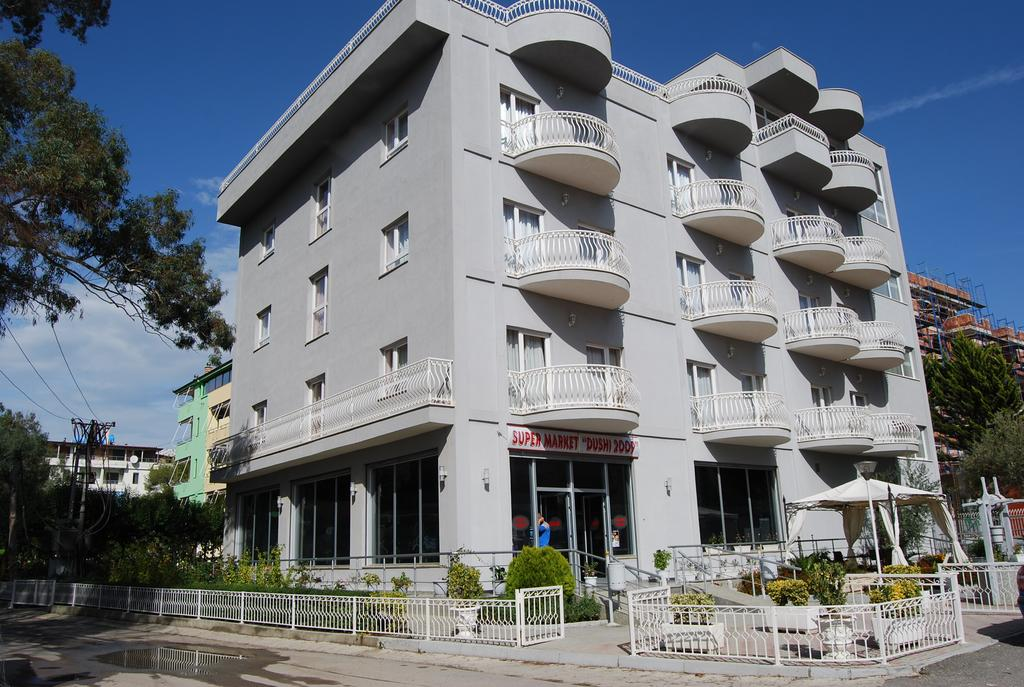 Marika Hotel 1/21