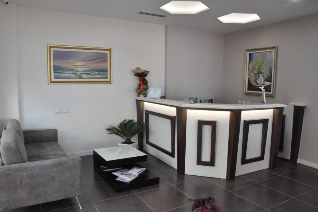 Coral Hotel & Resort 7/34