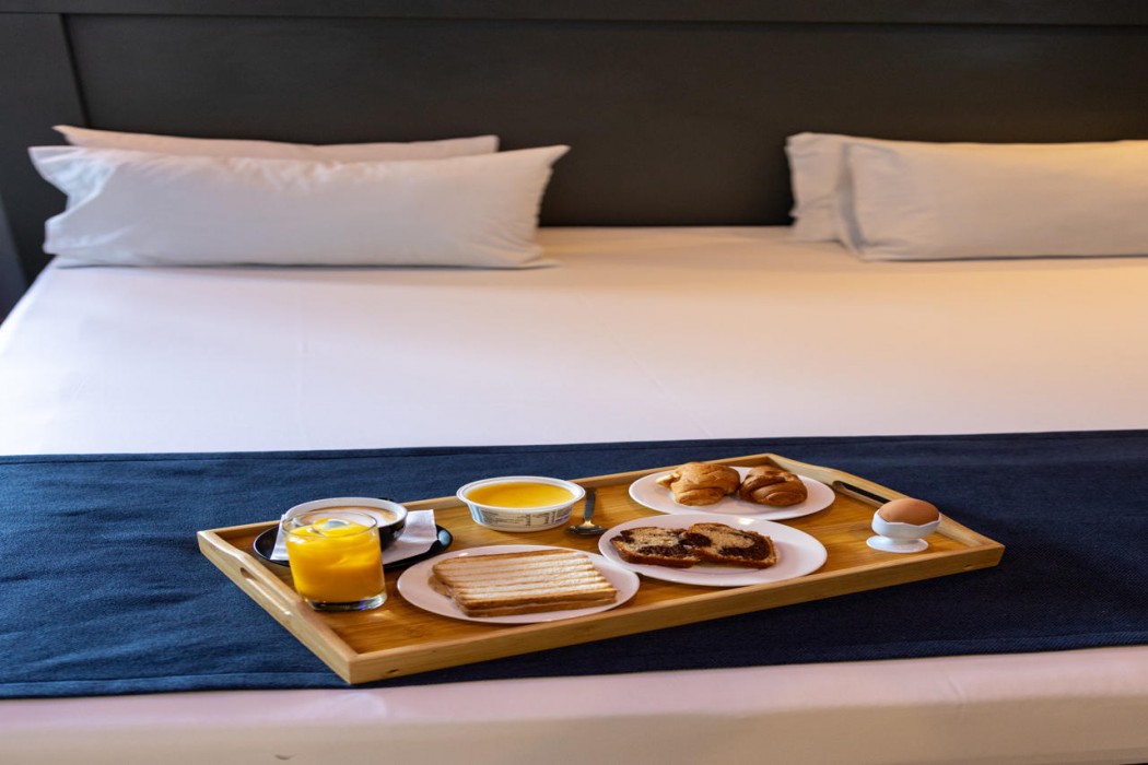 Pines Hotel - Adults Only 12/36