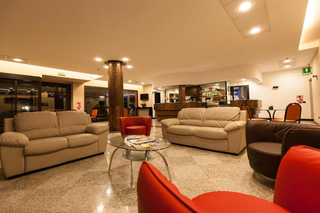 Blue Relais Maggiore 28/57