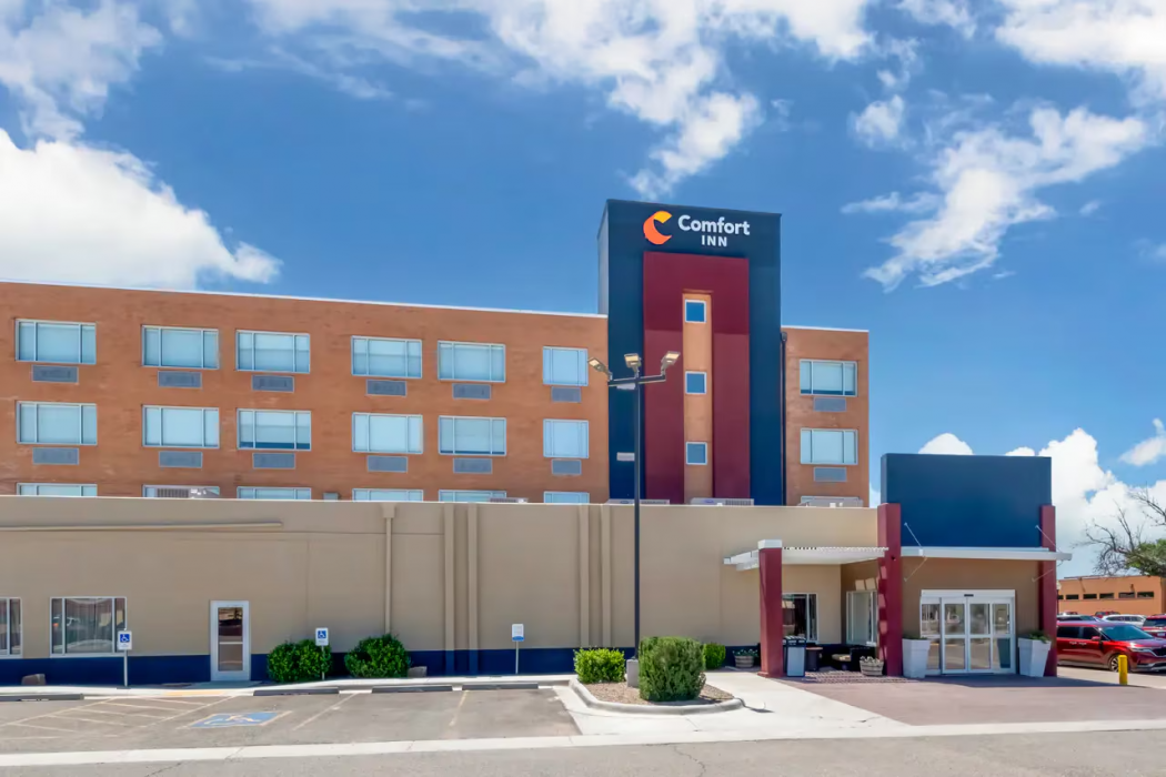 Comfort Inn Portales 1/33