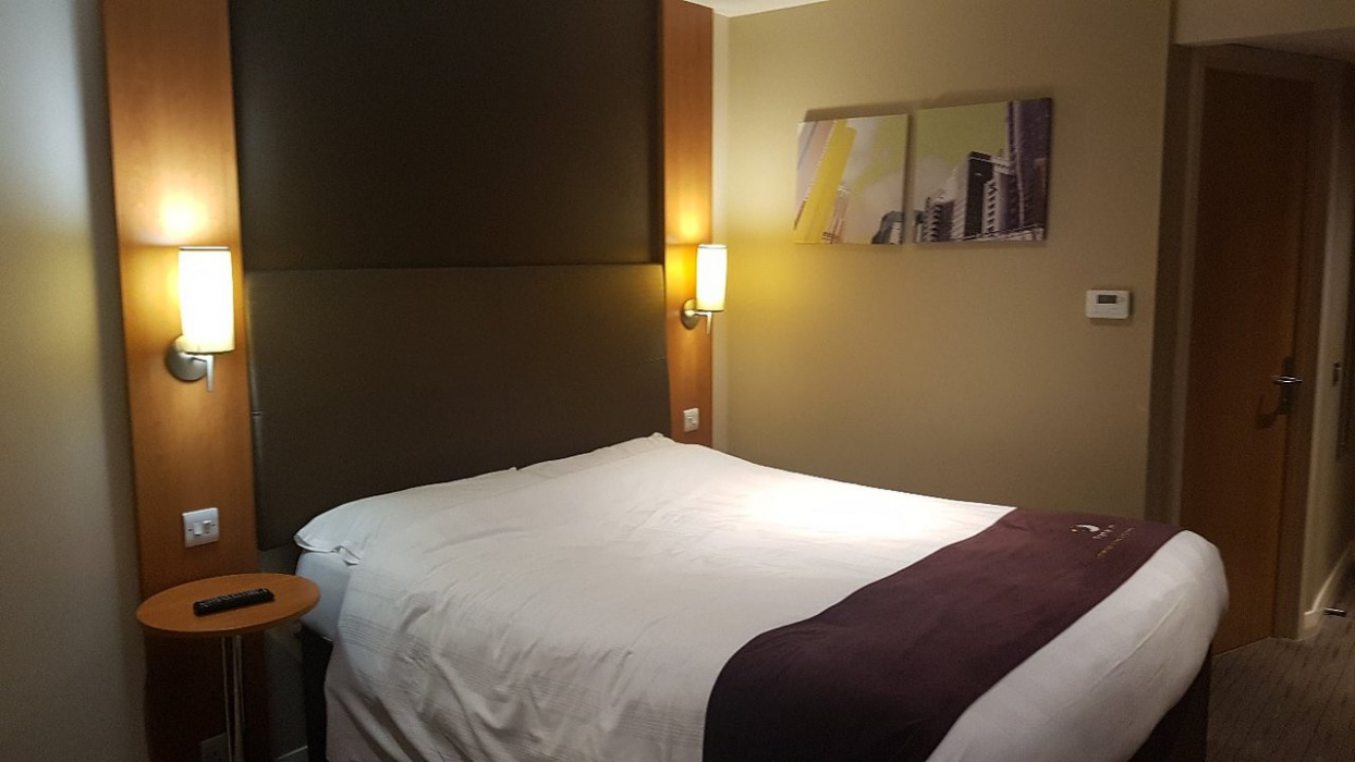 Room at Premier Inn Bangor Gwynedd North Wales, Bangor