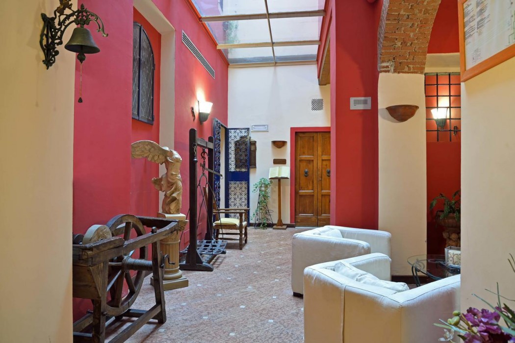Hotel Porta Faenza 52/87