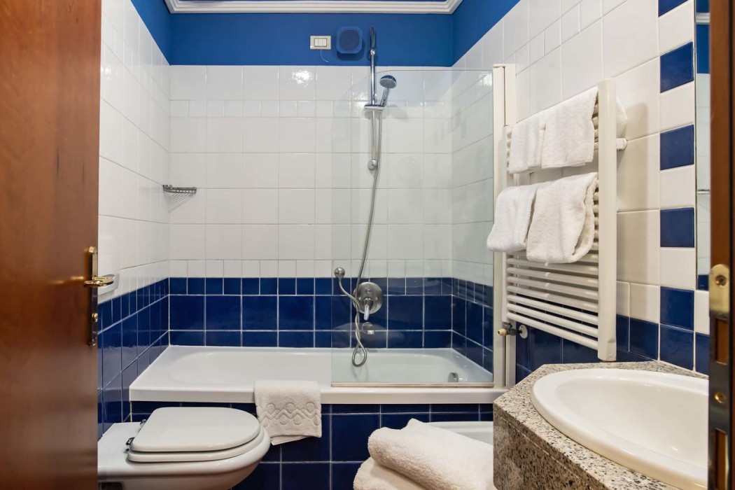 Hotel Porta Faenza 44/87