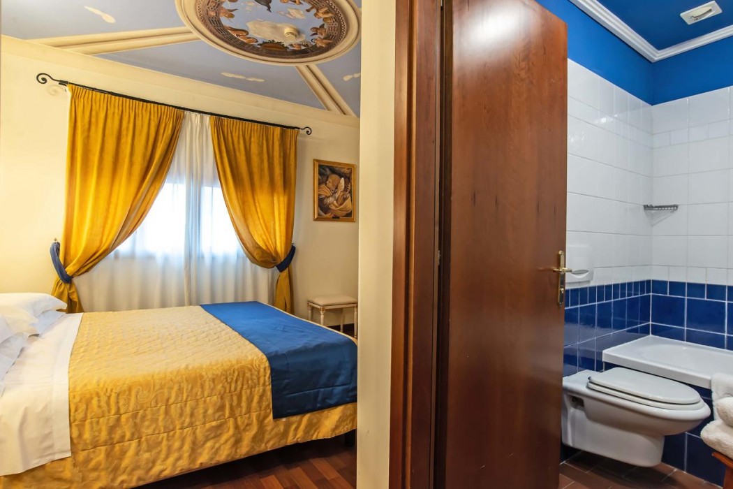 Hotel Porta Faenza 42/87