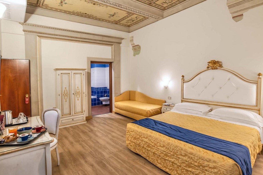 Hotel Porta Faenza 25/87