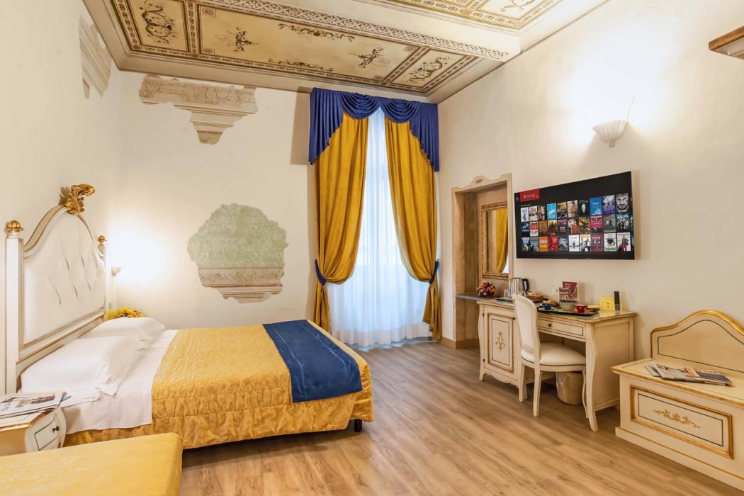 Hotel Porta Faenza 26/87